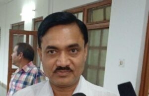 कलेक्टर ने पेंच जी एम और ठेकेदारों को किया तलब