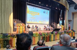 राज्य स्तरीय कौशल सम्मान समारोह में आईटीआई के उप प्राचार्य श्री तिवारी सम्मानित