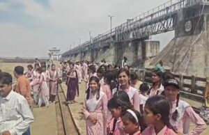 एक्सपोजर विजिट : छात्राओं ने दिया संदेश – जल है तो कल है